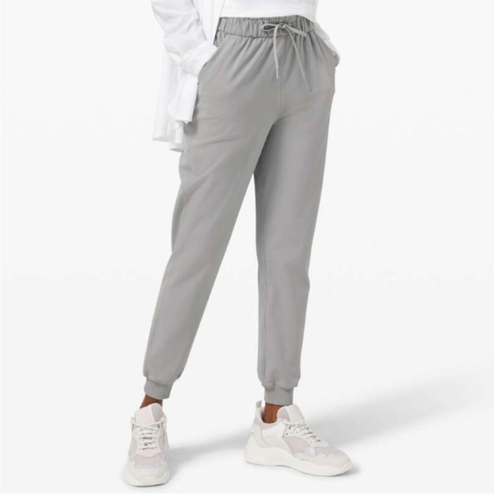 LULULEMON Keep Moving Jogger